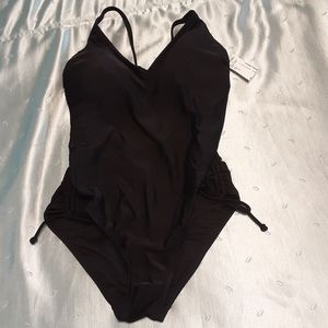 Swim suit one piece